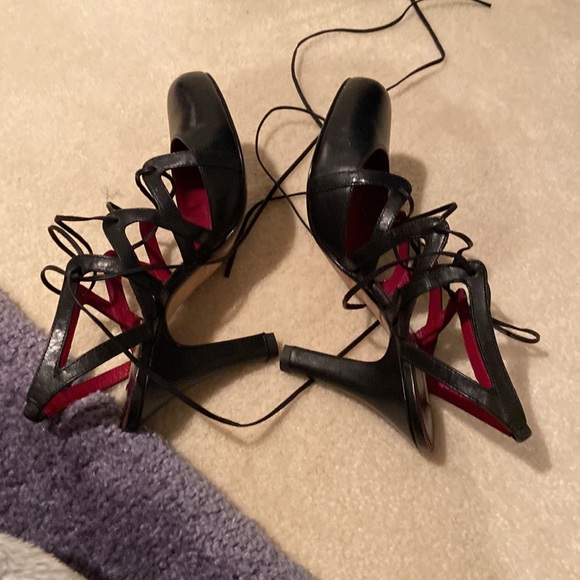 Max Studio Pumps - Picture 6 of 9